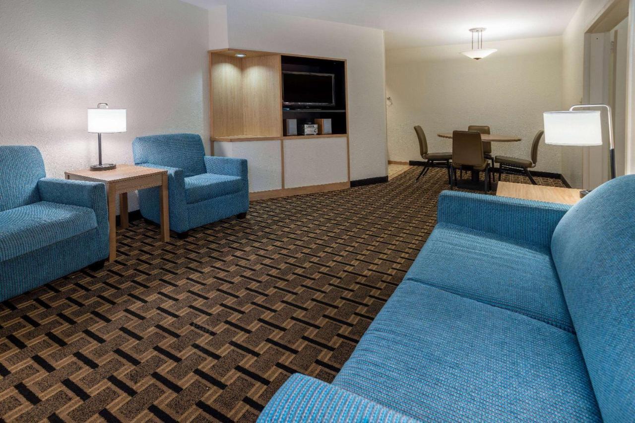 Hotel Carolina A Days Inn By Wyndham Hilton Head Island Buitenkant foto